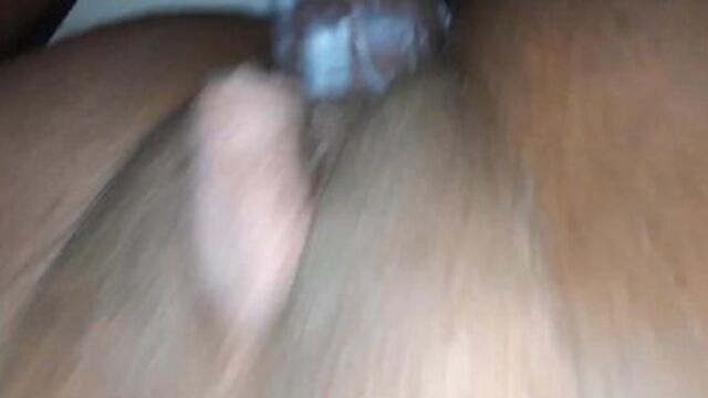 AMATEUR EBONY CREAMING ON BBC